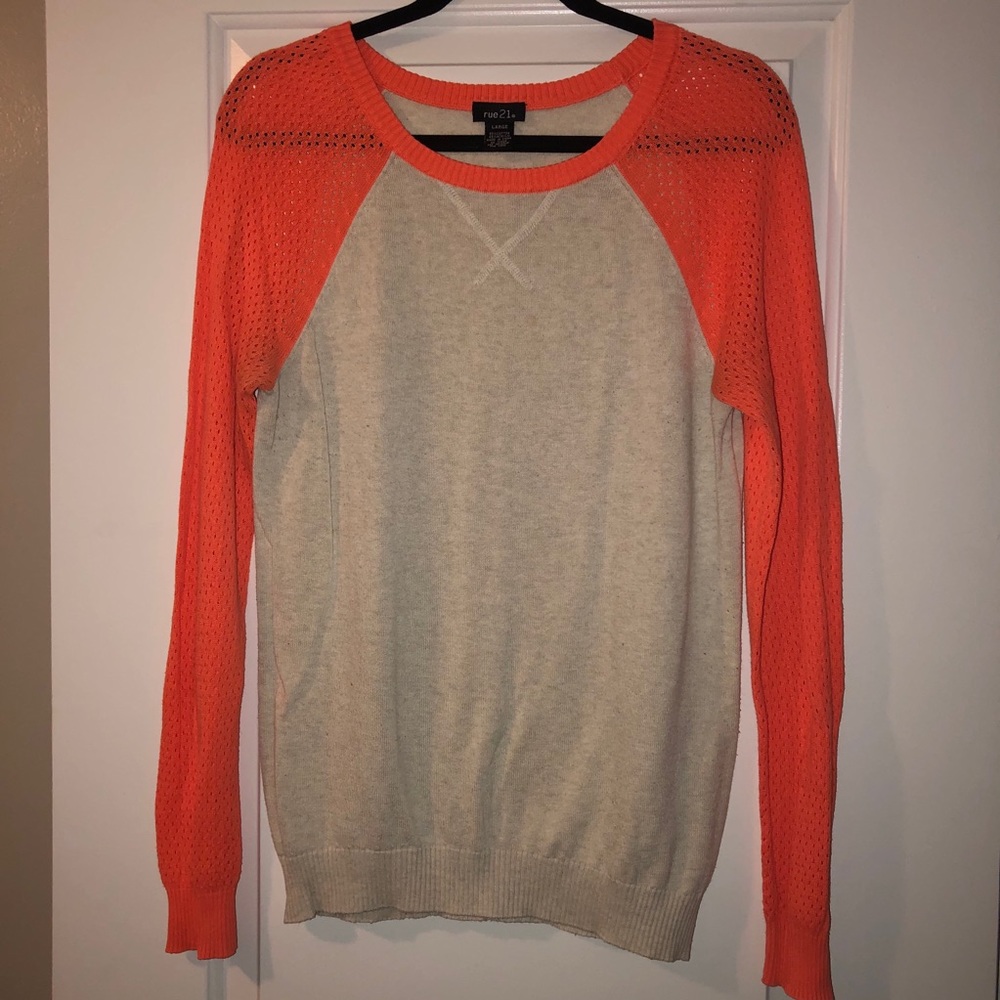 Scoop neck sweater